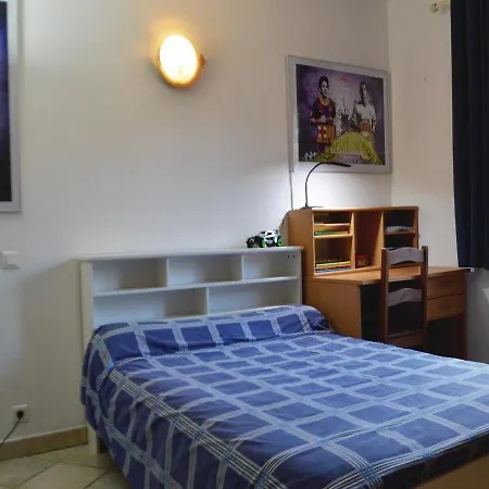 Three-bedroom Holiday In Vecchio * Porto-Vecchio (Corsica)